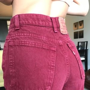 Red Levi 512 slim fit tapered leg